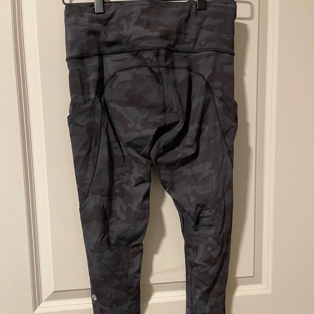 Lululemon swift speed leggings 23 inch.